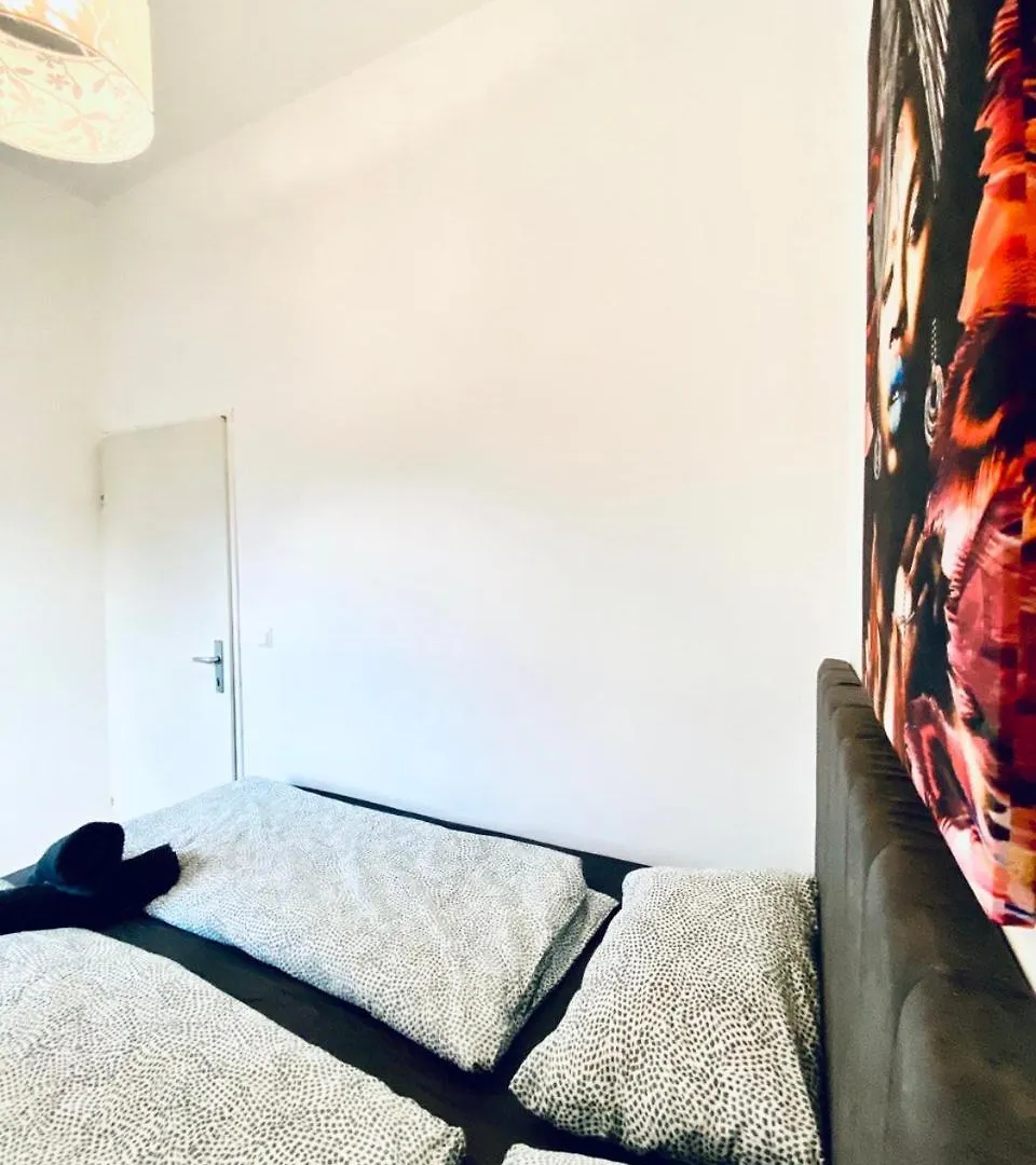 Cozy Room In The 23Rd District Of Vienna Fr5 Δωμάτια σε οικογενειακή κατοικία