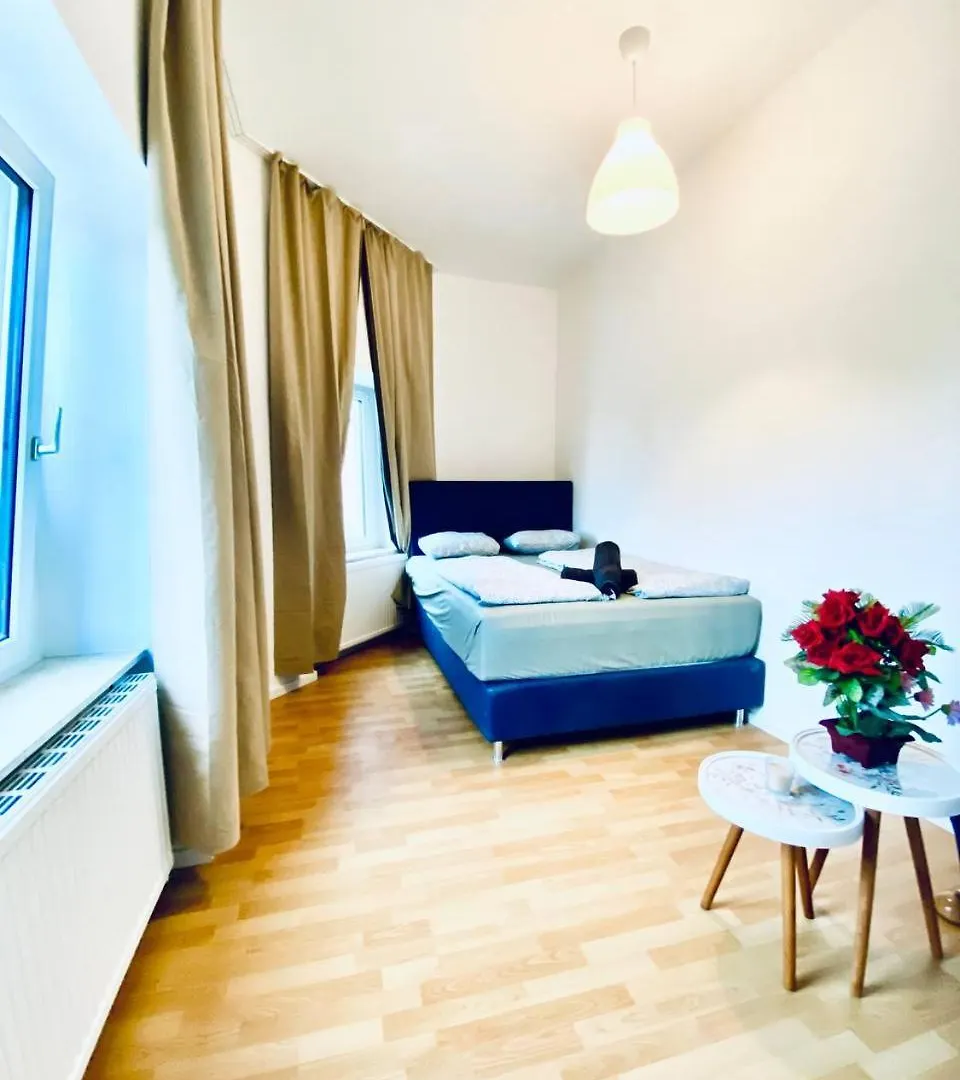 Δωμάτια σε οικογενειακή κατοικία Cozy Room In The 23Rd District Of Vienna Fr5 Αυστρία