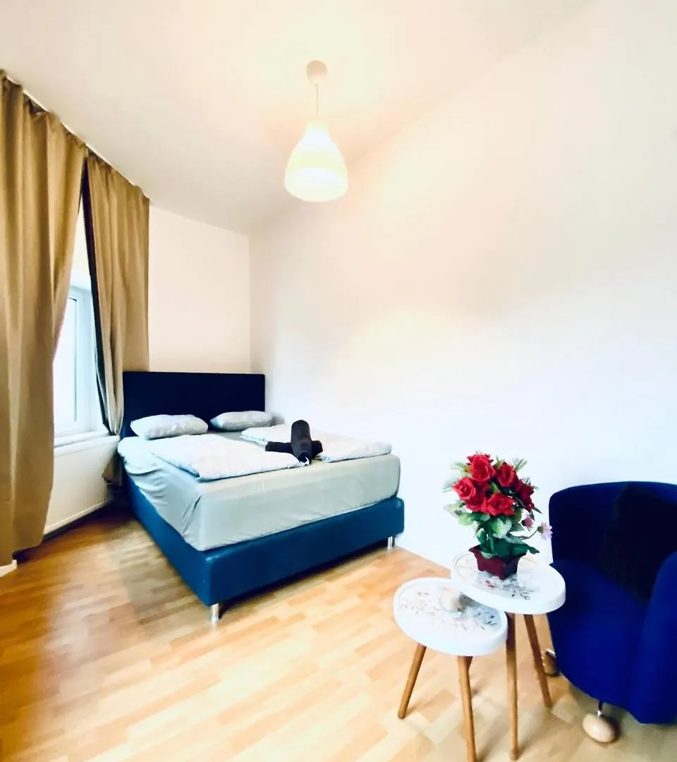 Cozy Room In The 23Rd District Of Vienna Fr5 Δωμάτια σε οικογενειακή κατοικία