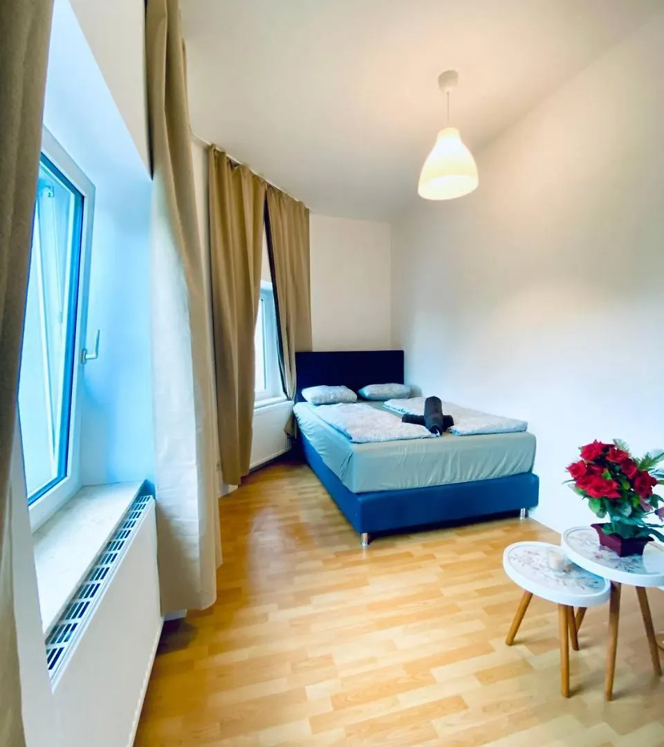 Δωμάτια σε οικογενειακή κατοικία Cozy Room In The 23Rd District Of Vienna Fr5 Αυστρία