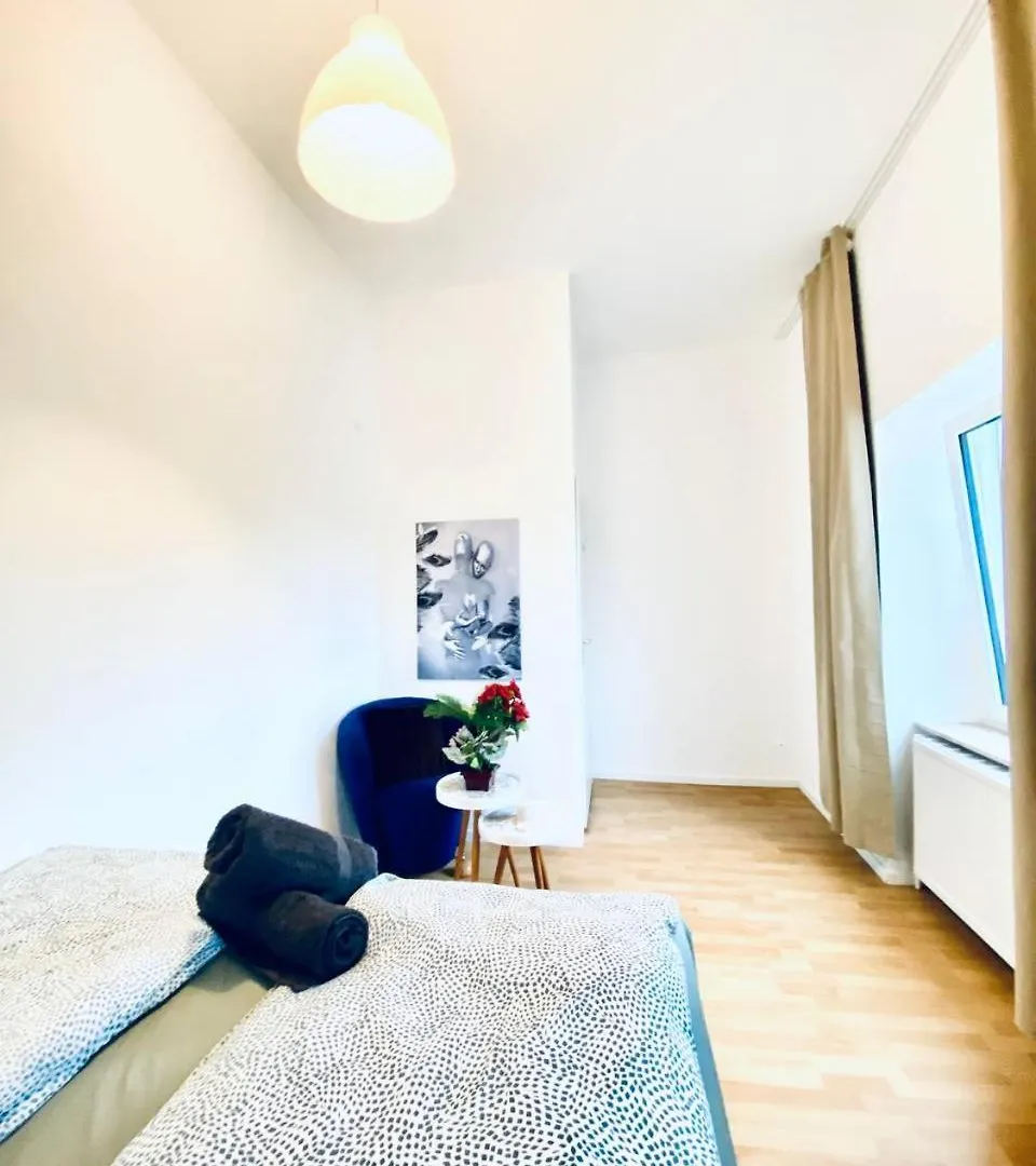 Cozy Room In The 23Rd District Of Vienna Fr5 Δωμάτια σε οικογενειακή κατοικία