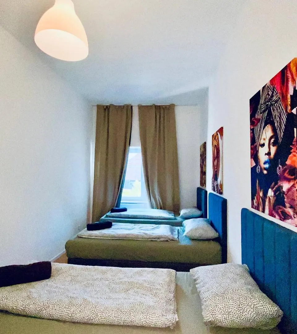 Cozy Room In The 23Rd District Of Vienna Fr5 0*,
