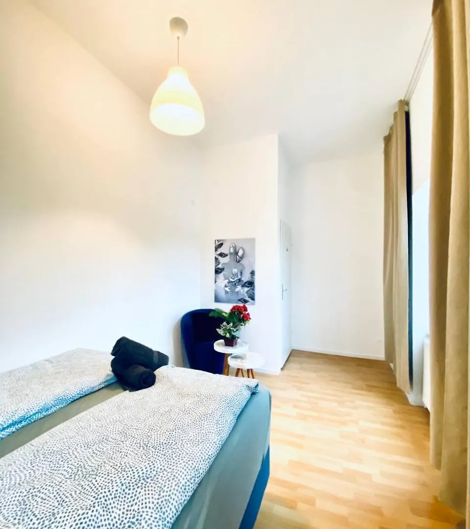 Cozy Room In The 23Rd District Of Vienna Fr5 0*,