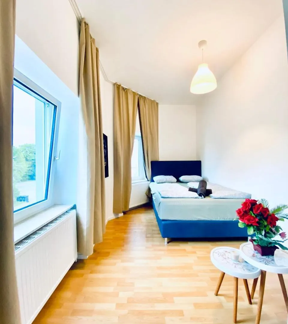 Cozy Room In The 23Rd District Of Vienna Fr5 Austria