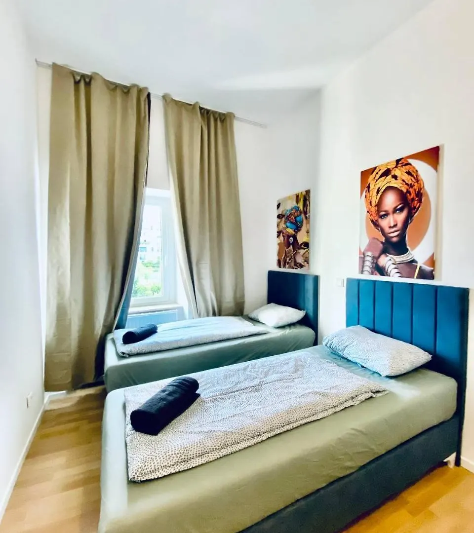 Cozy Room In The 23Rd District Of Vienna Fr5 0*,